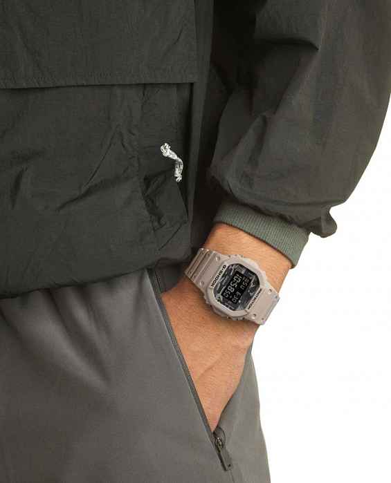 DW-5600CA-8
